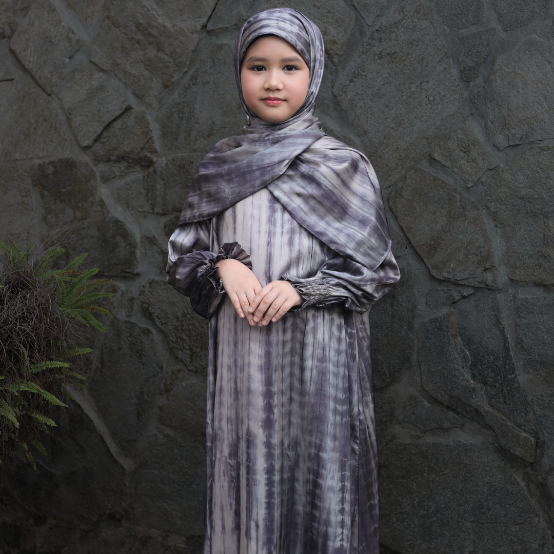 KIDS AURA ABAYA (PRINTED) BY GOTHOBE | SARA