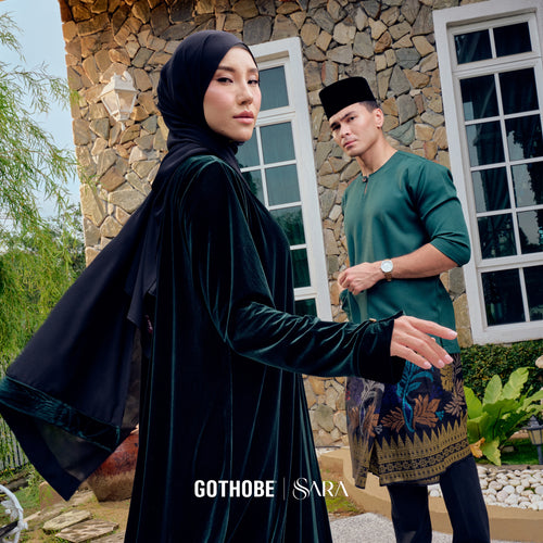 COUPLE SET: IESA KURTA TELUK BELANGA + VELORA ABAYA (VELVET) BY GOTHOBE | SARA
